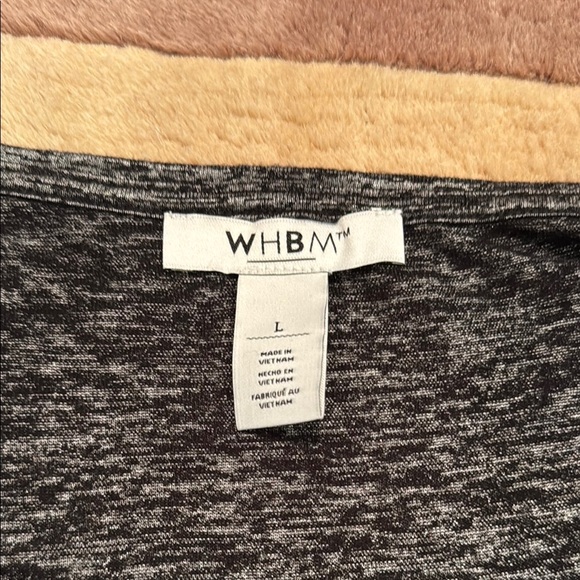 White House Black Market Gray Short Sleeve T-Shirt - Picture 2 of 3